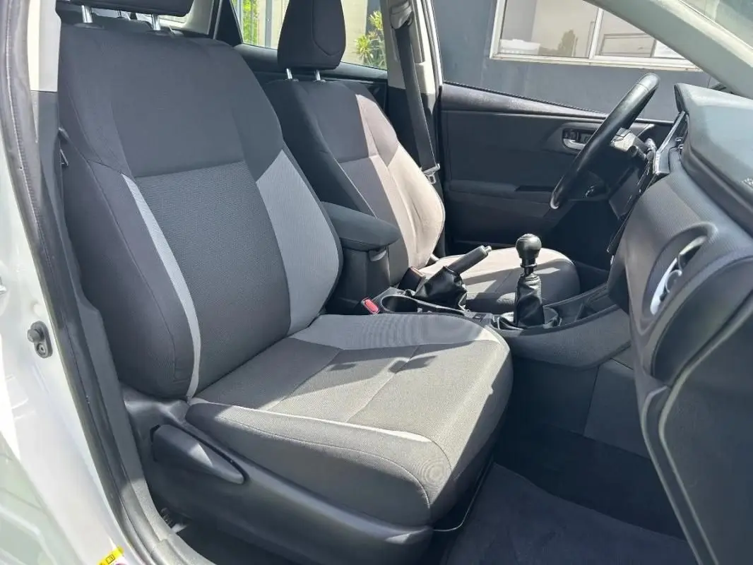 Toyota Auris II Touring Sports