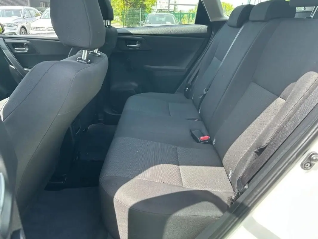 Toyota Auris II Touring Sports