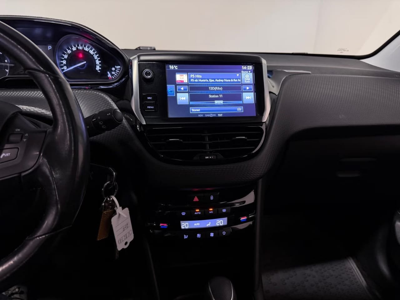 Peugeot 208 – 1.2 Puretech 110hk Automat