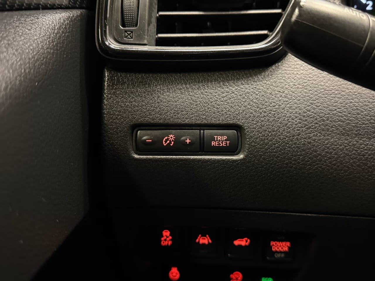 Nissan X-Trail – TEKNA 4X4 AUTOMAT 360KAM